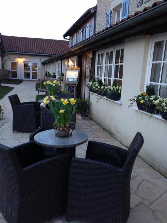 Logis Hotel La Grange Du Relais Colombey-les-deux-Églises Kültér fotó