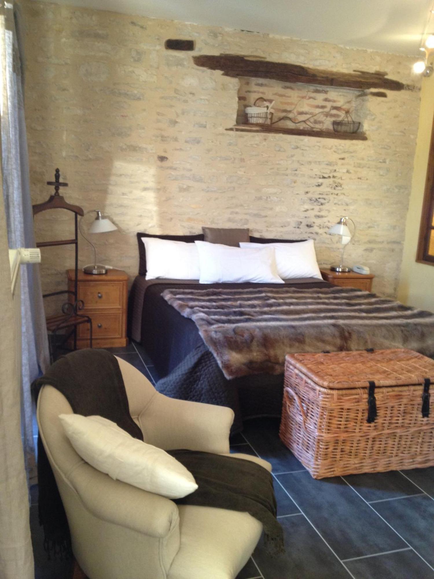 Logis Hotel La Grange Du Relais Colombey-les-deux-Églises Kültér fotó