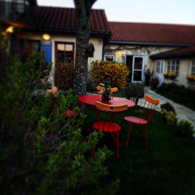 Logis Hotel La Grange Du Relais Colombey-les-deux-Églises Kültér fotó